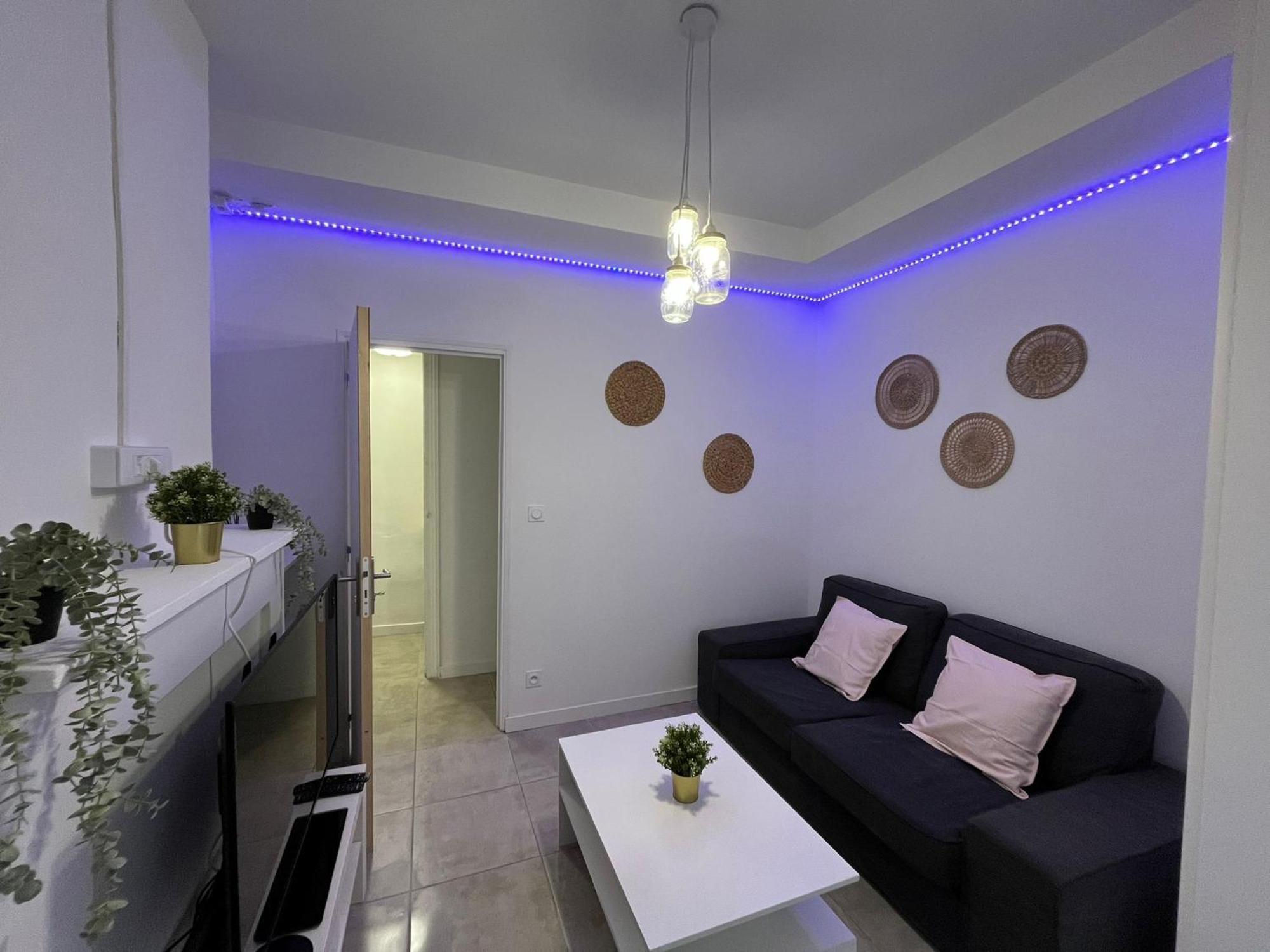 Gite Le Charme Citadin 55 M² Avec Exterieur วาลองเซียนส์ ภายนอก รูปภาพ