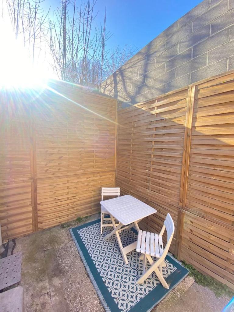 Gite Le Charme Citadin 55 M² Avec Exterieur วาลองเซียนส์ ภายนอก รูปภาพ